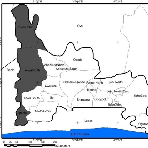 Map of Nigeria showing the boundary of Ogun State, other States and ...