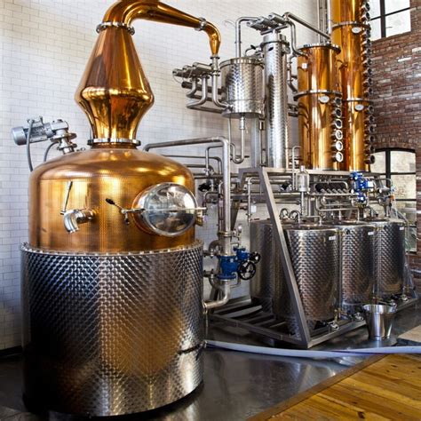 500L Professional Customized Steam Heated Copper Whiskey Vodka Brandy Distillery Machine ...