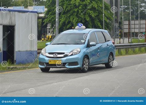 Blue Bird Taxi (Honda Mobilio) Editorial Stock Image - Image of 2023 ...