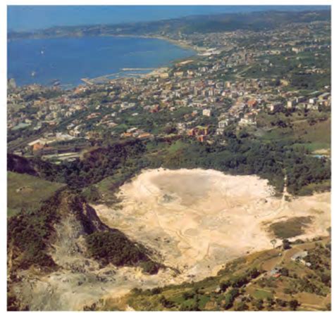 Solfatara crater at Pozzuoli (Naples, Italy). Picture from «Pozzuoli ...