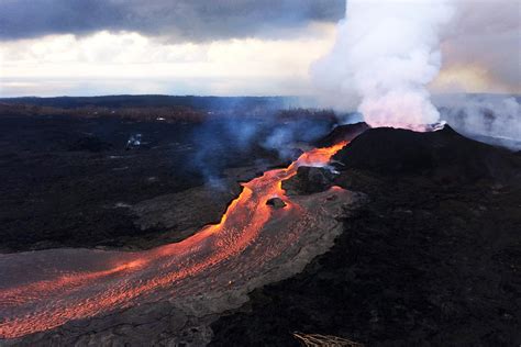 Forecasting Tool for Eruption Behavior of Hot, Flowing Lava