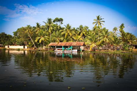 Cruising The Beautiful Backwaters Of Kerala On A Houseboat