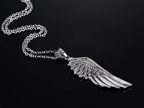 Silver Angel Wing Pendant Necklace | Caletio