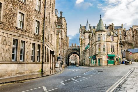 Beste Reisezeit für Edinburgh: Klima, Regen & Hauptsaison