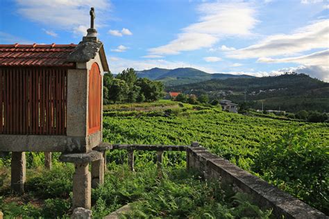 Discover Portugal’s beautiful Minho Region with its traditions. | GENUINE