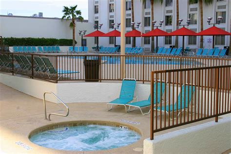 Amenities - Edgewater Hotel - Casino - Resort - Laughlin, Nevada