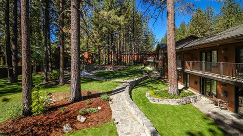 The Best Pet-Friendly Hotels in Lake Tahoe