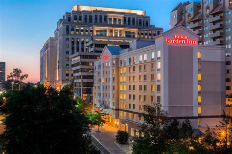 Hilton Garden Inn Arlington/Courthouse Plaza - Arlington, VA - Business Information