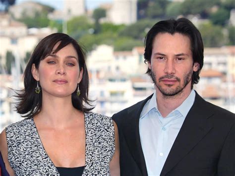 „Matrix 4“: Keanu Reeves und Carrie-Anne Moss kehren für SciFi-Fortsetzung zurück - Musikexpress