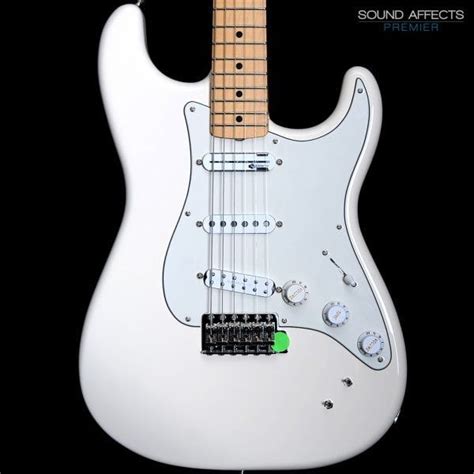 EOB Sustainer Stratocaster Ed O'Brien Signature Guitar | Signature ...