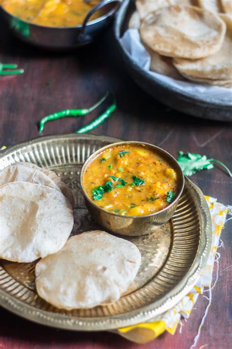 Punjabi Aloo Poori - Cooking With Sapana