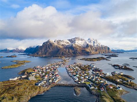 Henningsvær Stadium / Henningsvær Stadium - Zilker Park Rangers - YouTube - Henningsvær is a ...