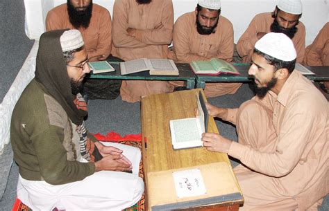 File:Correctional Activities at Central Jail Faisalabad, Pakistan in 2010 - Convicted prisoners ...