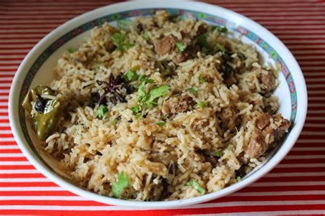 Mutton Pulao (Pulav) / Lamb Pilaf / Mutton Pulao in Pressure Cooker - Yummy Tummy