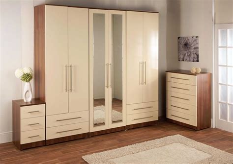 Wardrobe Designs for Master Bedroom Indian - Luxury Wardrobe Designs for Master Bedroom Indian ...