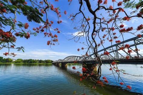 Huong river and Ngu Binh mountain in Hue tour | Hue Vacations Company - Tour in Hue City - Hue ...