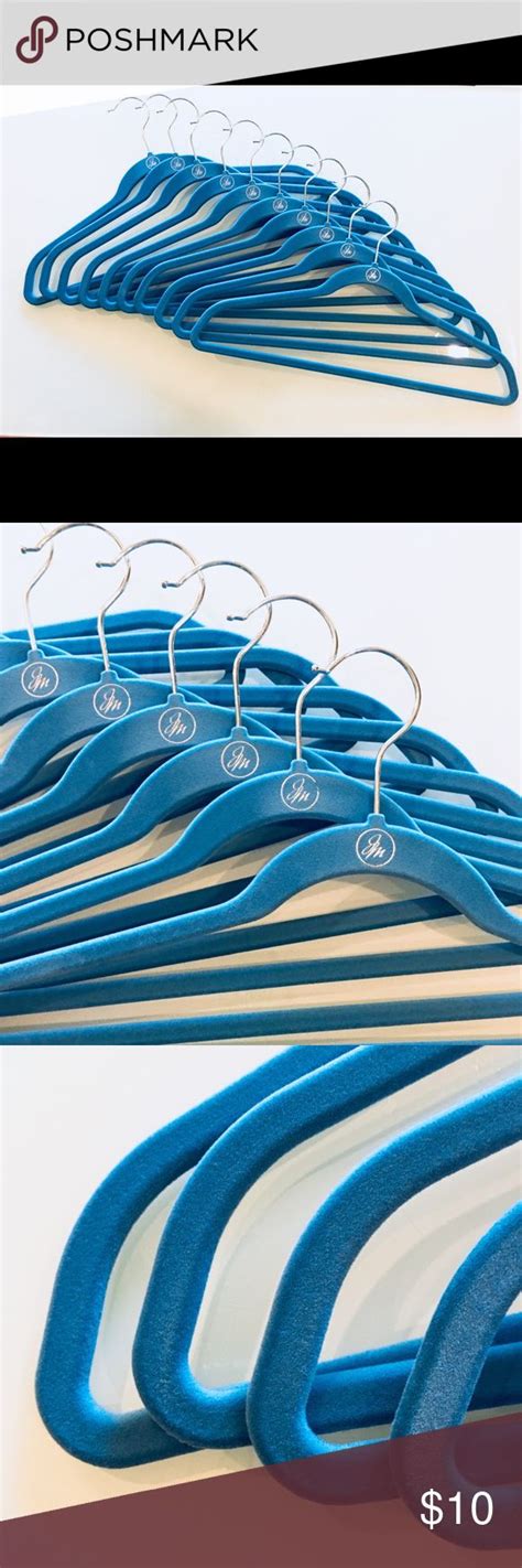 20 Piece Joy Mangano Huggable Velvet Hangers - Bright Blue