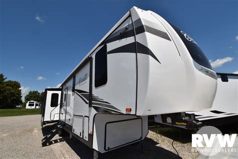 2021 Cardinal Luxury 345RLX Fifth Wheel by Forest River VIN # 104826 at CamperFactoryOutlet.com