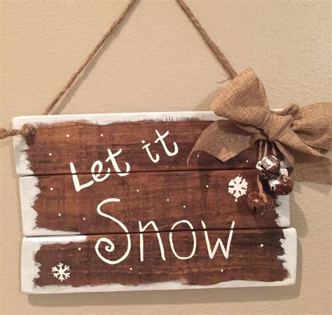 Rustic Christmas pallet signs Let it Snow Christmas signs Rustic ...