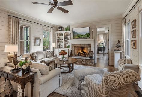 24 Comfy Living Room Design Ideas to Keep You Warm this Winter | Living room decor neutral ...