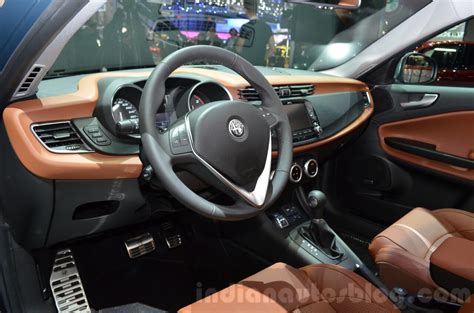 2016 Alfa Romeo Giulietta (facelift) - Geneva Show Live