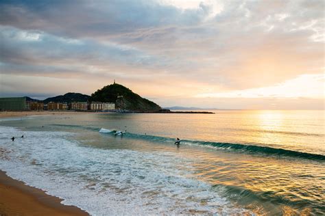 San Sebastián's top surfing spots - VOLARE MAGAZINE | VOLOTEA