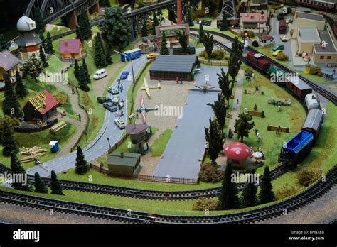 HO Scale Electric Model Toy train Large scale train set. Dresden ...