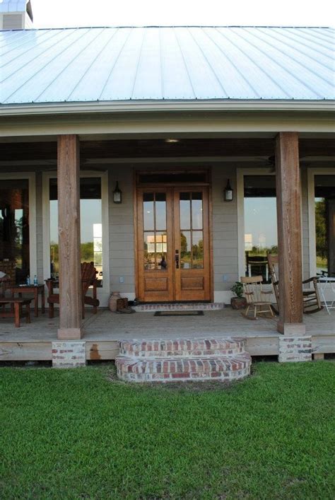 Great Front Porch Addition Ranch Remodeling Ideas (3 | Modern farmhouse porch, Farmhouse front ...