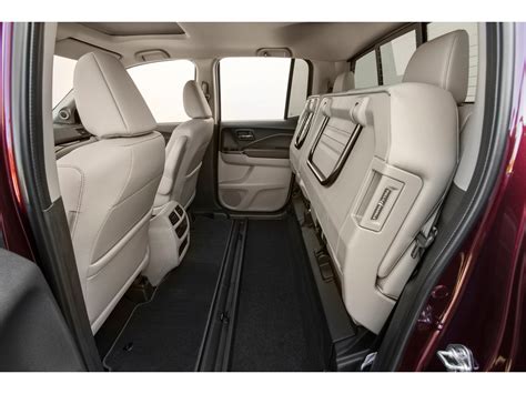 2020 Honda Ridgeline: 32 Interior Photos | U.S. News