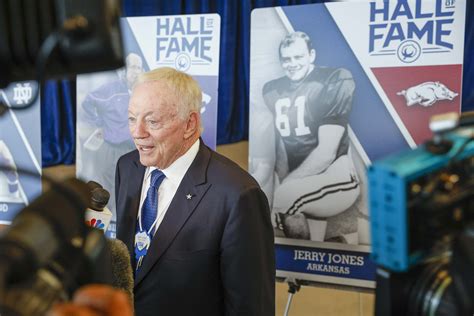 Photos: Cowboys owner Jerry Jones gets inducted into the Cotton Bowl ...