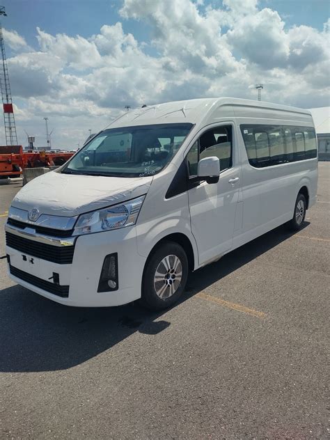 Toyota Hiace Commuter 2023 Model Unbeatable Offers | ricardoalpoim.com.br