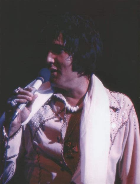 Elvis Presley Las Vegas 1974 | Elvis presley music, Elvis in concert, Elvis presley las vegas