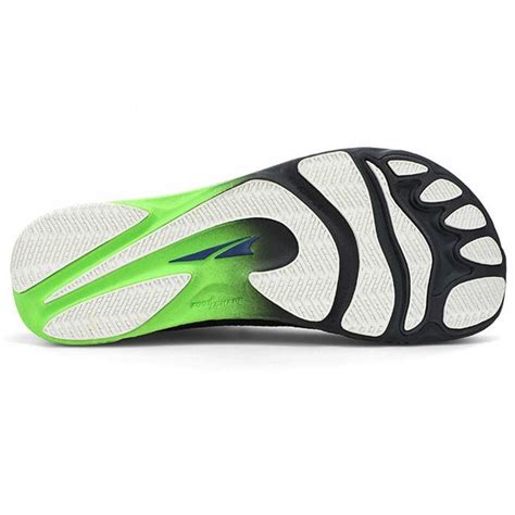 Running Shoes for Wide Feet & Width Fitting Guide at NorthernRunner.com