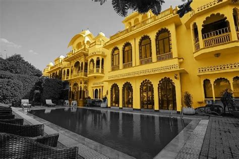 Shahpura House Jaipur: The Palace Is An Excellent Combination Of Mughal And Rajput Architecture