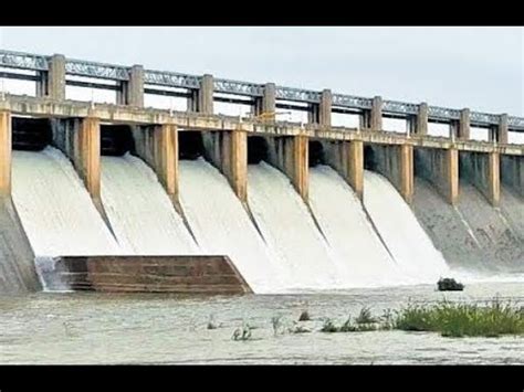 Tungabhadra dam gates open 2019 - YouTube