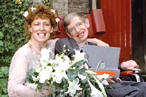 Looking Back at Stephen Hawking's Wedding Photos - News18