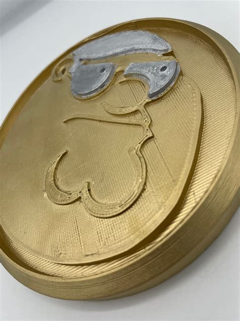 3D Printed Peter Griffin Medallion - Etsy UK