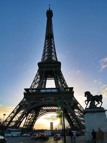 Eiffel Tower at Sunrise | Eiffel Tower at Sunrise | Flickr