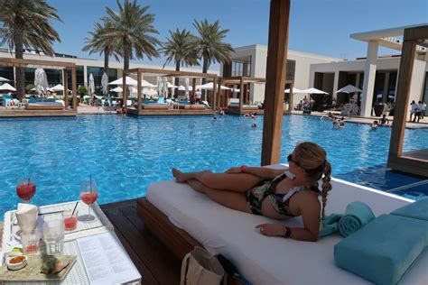 Saadiyat Beach Club, Abu Dhabi: A surprising city oasis - thisgirlabroad