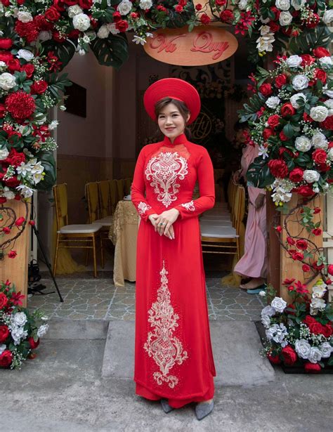 Red wedding ao dai. Beautiful, made to measure Vietnamese dress with s - Mark&Vy Ao Dai