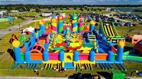 ‘World’s Largest Bounce House’ Set to Inflate in Boca Raton Beginning March 7 – Parkland Talk