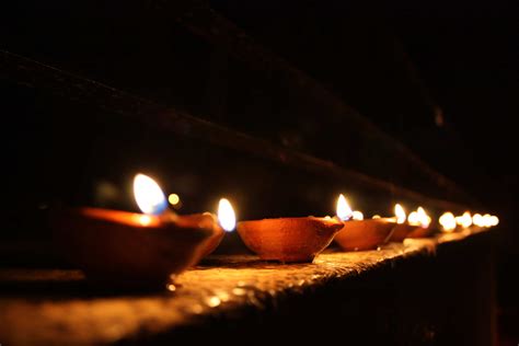 KARTHIGAI DEEPAM: DIVINE FIRE SYMBOLIZING THE DAWN OF AUSPICIOUSNESS ...