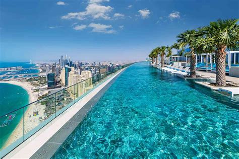 The World's Highest Infinity Pool Just Opened in Dubai With Jaw ...