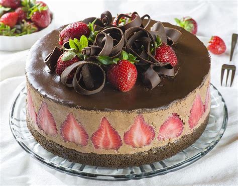 Strawberry Chocolate Cake - OMG Chocolate Desserts