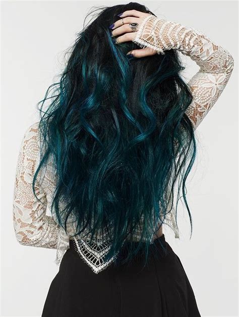 20+ Forest Green Hair Looks To Inspire Your Makeover