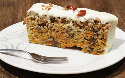 Low Carb Carrot Cake - Banting Recipes