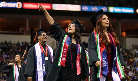 More than 6,000 Bulldogs to graduate in 2023 commencement celebrations - Fresno State News