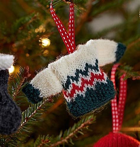 Mini Sweater Christmas Tree Decoration Knitting pattern by Jane Burns | Knitting Patterns ...