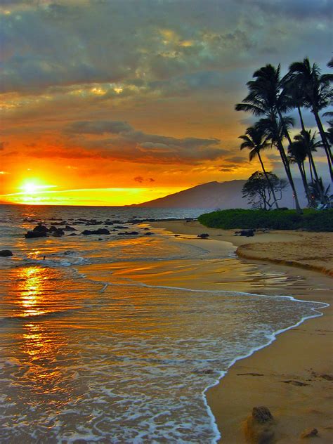 Sunset at Island of Maui, Hawaii, USA: | Shah Nasir Travel