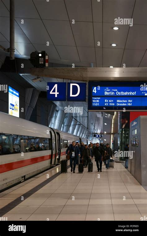 Frankfurt airport train station hi-res stock photography and images - Alamy